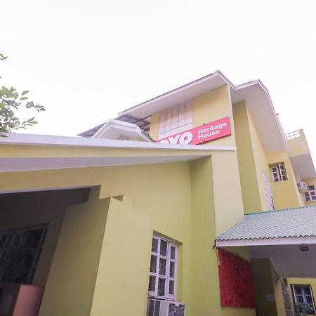 Super Oyo Capital O Heritage House Colonelganj Екстериор снимка