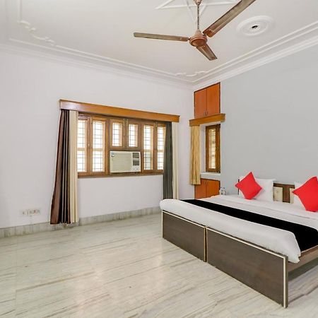 Super Oyo Capital O Heritage House Colonelganj Екстериор снимка